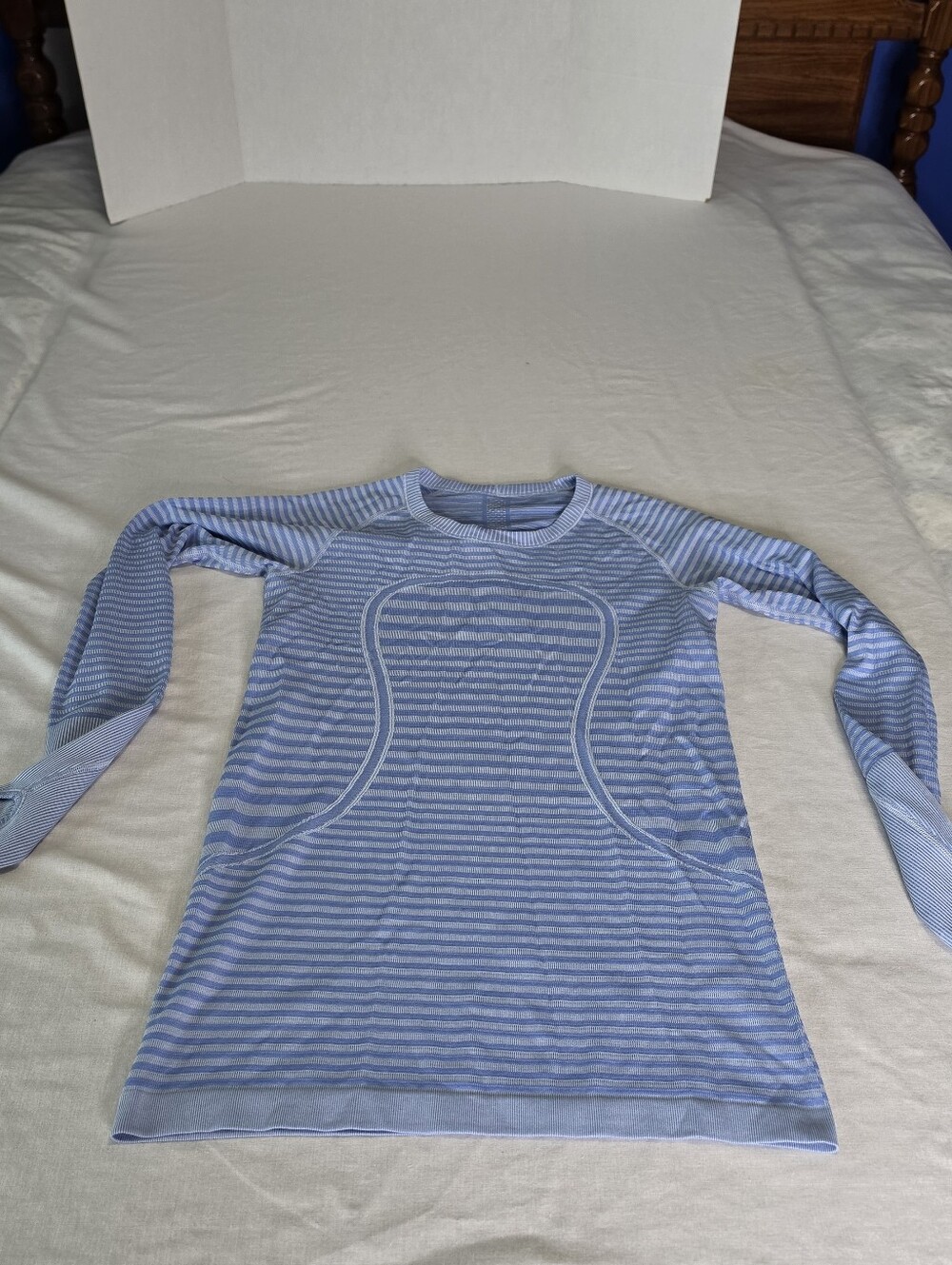 Lululemon Swiftly Tech Women's 8 Blue Stripe Long Sleeve Crew Neck Athletic Top